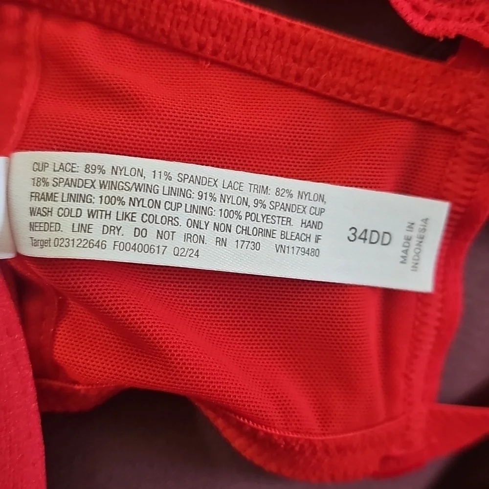 Auden Lace Push up Comfort Wire Plunge Bra Red Size 34DD